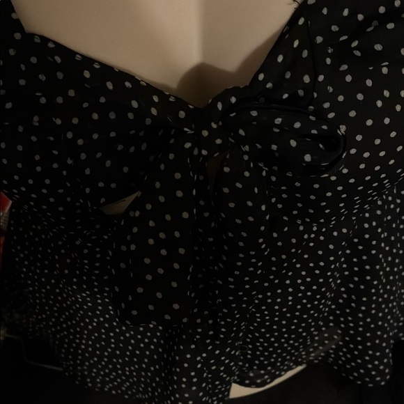 💥Abercrombie & Fitch Black Blouse with White Dots - Picture 3 of 4